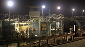 Obama renews push for closing Guantanamo