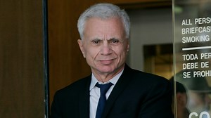 Robert Blake, actor acquitted in wife's killing, dies at 89