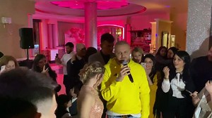 139K views · 4.8K reactions | Promessa di Fidanzamento ❤️ Auguri Ragazzi #LiveCatania Ti Prometto Il Mio Cuore La collonna sonora degli INNAMORATI ‍❤️‍ | Andrea Zeta | Facebook