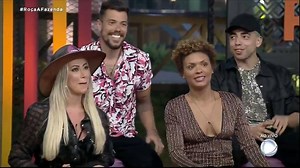 1.5M views · 10K reactions | Antes de abrir a votação da #RoçaAFazenda, Marcos Mion deu um puxão de orelha nos peões, principalmente na Fazendeira Carol Narizinho 鸞 Assine o PlayPlus e tenha acesso à transmissão 24 horas de #AFazenda12: PlayPlus.com | A Fazenda | Facebook
