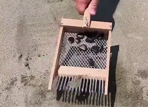 858K views · 1K reactions | An Unusual Discoveries Hiding Under the Sand | 5-Minute Recycle | Facebook