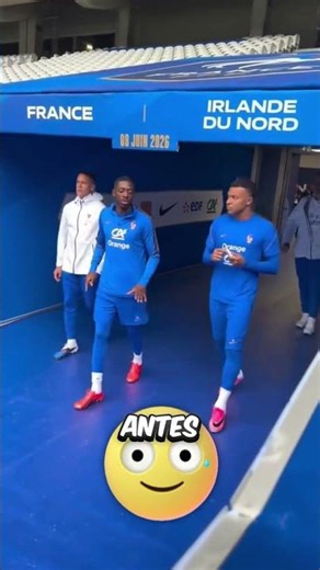Mbappé ahora ya le da órdenes hasta al árbitro.