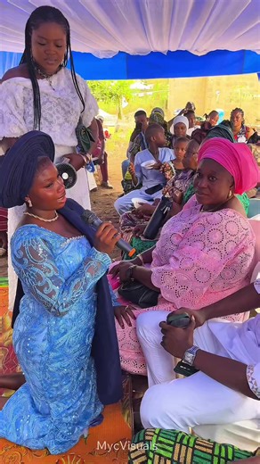 Turning moments into memories 🎥 Loved working on this introduction piece…clean, simple, and emotional. If you’d love something like this for your brand, event, or personal story, let’s create magic. #viral #lovestory #fyp #videographer