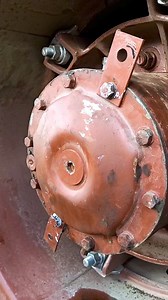 Putting excel oil Expert mechanics #car #machine #mechanic #engine #cars #garage #brake #brakedisc #automotive #autoservices #oilchange #service #carservice #carrepair #reels #reelsfb #fypシ゚ #fyp #fypシ゚viral #brakeRepair | technical things