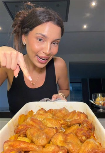 Knusprige Chicken Wings mit Kartoffeln aus dem Ofen 🍗🥔