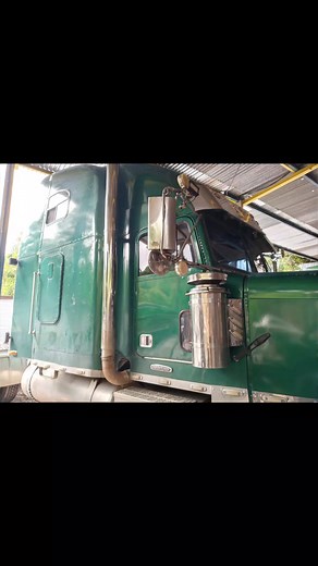 Cambio de color en cabina y Chasis #cabezalesdeguate #freightliner | Nanopaintgt