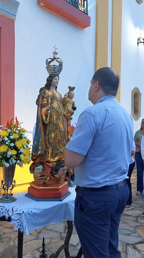 6.7K views · 2.5K reactions | Registro da chegada do Padre Josalan para a missa de posse. 癩Uma solenidade muito bonita com a participação dos grupos de orações, irmandades, fiéis e da nossa @liranossasenhoradagloria. ✝️Seja bem vindo Padre Josalan! #passatempomg #minasgerais @paroquian.sr.dagloria | Passa Tempo Tem | Facebook