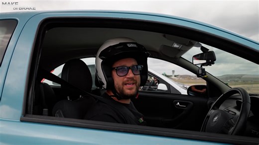 Car Football Match Youtubers vs Celebrities