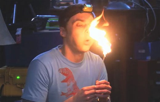 【看TBBT学英语】一年一度的莱纳德节