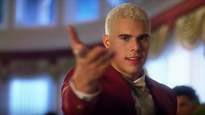 CNCO, MEGHAN TRAINOR & SEAN PAUL - Hey DJ
