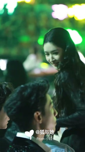 Zhou Ye instantly chatting with Yuwen and Xingxu the moment they met #TencentAllStarNight2025