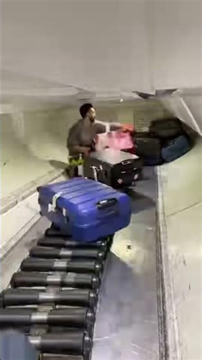 Behind the Scenes How Airline Staff Load Passenger Bags Efficiently #shortvideo#viral #airplane