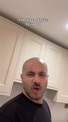 Cheeky Cocktails Ep 1 🍹🥃 Welcome to my new series where I put my money where my mouth is and make cheeky cocktails for you all. I am no professional but if I can do it, then you can do it 😉 Let’s start off easy with a Rum old Fashioned. Traditionally made using Bourbon but I’ve swapped it out for Rum @diplomaticorum.official To make a Rum Old Fashioned: 50ml Aged Rum 🥃 1 teaspoon of Sugar syrup 💦 3-4 dashes of Angostura bitters 😉 Ice 🧊 All into a tumbler glass and stir 🌊 Add orange Peel 