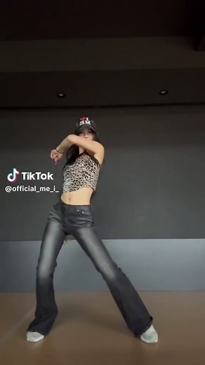 インスタライブ告知｜櫻井美羽がツアー前日に配信！