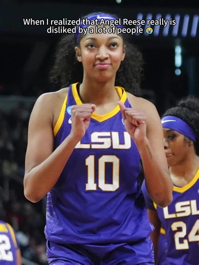 That's why Angel Reese doesn't get any respect.😭#angelreese #clark #wnba #basketball