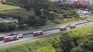 27K views · 659 reactions | Nós do Grupo JSL estamos fazendo o nosso melhor para contribuir com a sociedade e com os nossos clientes neste momento tão desafiador, seja utilizando nossa estrutura logística, apoiando os caminhoneiros, os motoristas de aplicativo ou doando EPIs (equipamentos de proteção individual). Confira neste vídeo as ações do Grupo que só foram possíveis graças a dedicação da Nossa Gente. #OrgulhodePertencerGrupoJSL #JuntosSomosMaisFortes | JSL | Facebook