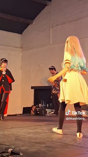 Hananene Anime Cosplay: Hanako x Yashiro | TBHK