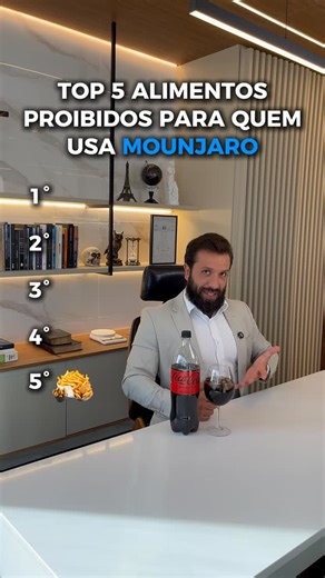 Lucas Stein | Nutricionista e Personal Trainer on Instagram: "⚠️ Se você usa Mounjaro, leia 👇 Cuidado porque esses alimentos podem piorar seus colaterais, aumentar sua náusea, travar seus resultados e destruir o seu déficit calórico sem você perceber. 🍟 5º lugar — Frituras A gordura demora MUITO para ser digerida. E como o Mounjaro já deixa o esvaziamento gástrico mais lento, essa combinação vira: 🤢 Náusea 🤰 Estufamento 🔥 Refluxo 😣 Sensação de comida parada E o pior? Uma porção passa das 6