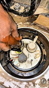 363K views · 3.2K reactions | Fuel Pump Line Disconnecting! #fuelpumps #fuelline #fuelpipe #rxmechanic #fblifestyle | Rx Mechanic | Facebook