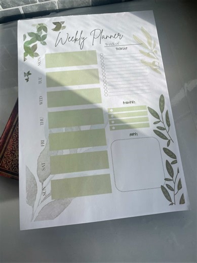 A4 Weekly Planner With Seperate Boxes For Days Of The Week, To Do List, Priorities & Notes. Help You Organise Things So Much Better Than Others. Amazing Gift Idea! #planner #organiser #todo #stationary #etsy