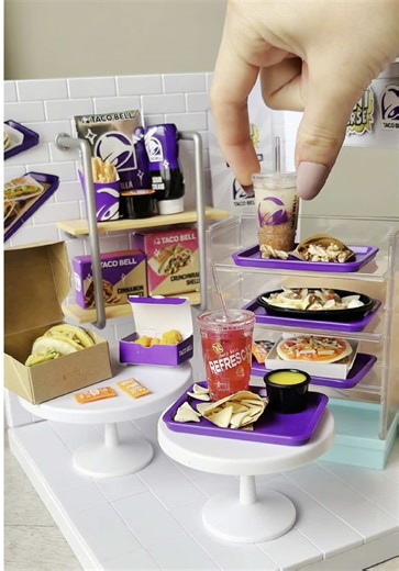 Mini Taco Bell in the Miniverse: A Delicious Concept!