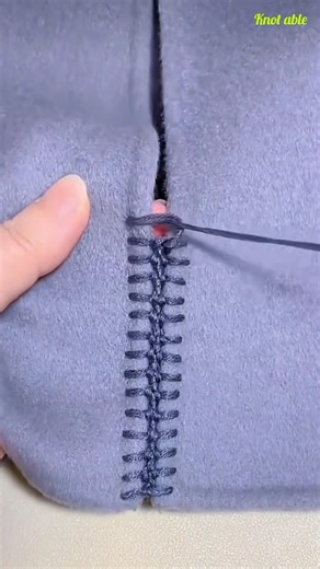 Technique for sewing two fabrics face to face