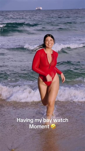 The Baywatch Effect: Slow Motion and Iconic Looks