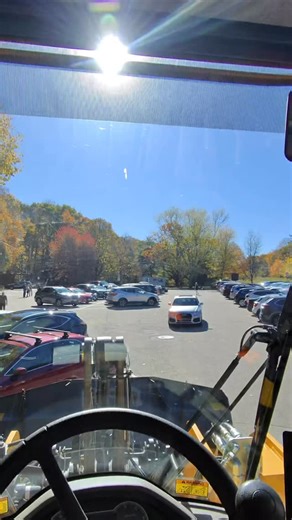 LMA Services on Instagram: "Out running the Lowbed on a Sunday because my @volvoce L120 Loader is broken down again with a transmission speed sensor. I have a 6 year bumper to bumper warranty on this machine that is the best one you can purchase. It does not cover road service or Lowbed transport when it’s broken. I bought this machine from @cnwoodco who covers both road service and has their own Lowbed to transport with. I bought into the dealership not the Volvo brand and CNWood dropped Volvo 