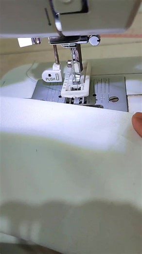 Sewing buttonhole #sewing #sewingtipsandtricks #sewinghacks | Diana Ulfa