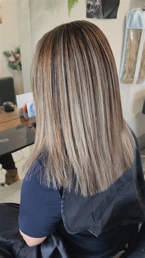 New Hair, New Vibe Feels 😊 - - - #photooftheday #hair #homebusiness #homesalon #homestudio #hairtransformation #hairdressing #hairgoals #hairdo #hairinspiration #hairideas #blondeshavemorefun #blonde #foils #foilfordays #fullheadfoils #love #lovemyjob #hairgoals #hairfashion #hairdo #Morisset #lakemacquarie #straight #smooth ##smoothhair #shiny #hairlife #haircuts | Karen's Hairdressing Studio