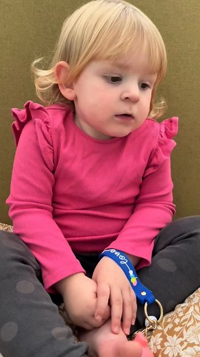 4.5K views · 57 reactions | Chats with Booboo, just because she’s the cutest thing ever!! #cute #cutie #cutetoddler #toddlersoftiktok # #funnyvideo #couple #funny #FAMILYCHALLENGE #love #couplecomedy #couplereels #reelsfb #babycute #familyfriendly #couplelife #babylove #reelschallenge #familytime #reelsvideo | Mummyandboo | Facebook