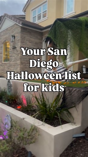 San Diego Mom | Easy Family Outings on Instagram: "Check out these Halloween ideas for kids in San Diego 🎃: 🕸️ Explore Bressi Ranch Halloween decorations — one of the best neighborhood displays in North County! 🍬 Enjoy free trick-or-treating Sundays at Belmont Park every October at 5PM. @belmontparksd 🎃 Visit a pumpkin patch like Bates Nut Farm or Carlsbad Strawberry Company for classic fall fun. 🚤 Take a spooky gondola ride in Coronado — perfect for a unique Halloween date or family night.