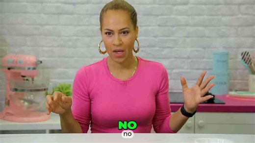 Stunning Scallop Cake: Easy Steps & Perfect Icing!