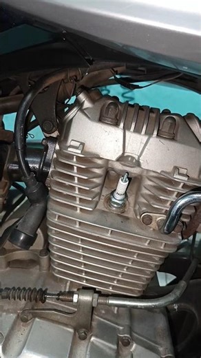 How to Install a Motorcycle Spark Plug | Correct Way