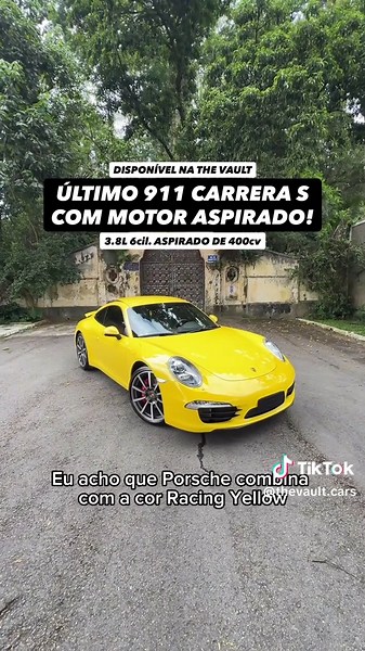 A última geração do Carrera S equipada com o 6 cil. com aspiração natural está entrando à venda na The Vault! A partir da geração seguinte, 991.2, todos os Carreras vêm equipados com motorização biturbo. Tornando os exemplares da geração 991.1, a cada dia que passa, mais desejados para quem busca uma experiência moderna no 911, mas que entregue uma tocada mais pura de condução e com a alma clássica do modelo. Dados básicos: Porsche 911 Carrera S 991.1 Ano: 2012/2013 KM: 43.800km Caso tenha inter
