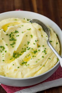 It’s very simple to make but is one of the tastiest mashed potato recipes we’ve tried. Garlic Mashed Potatoes: https://natashaskitchen.com/garlic-and-chive-mashed-potatoes/ | NatashasKitchen.com