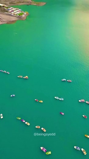 Magical attabad lake at it's peak time Vc @incrediblehunza TourEdge arranges tours to explore the beauty of Pakistan. For Booking & Info: (Call/Msg/WhatsApp) U.A.N 92-304-1111-687 WhatsApp: 0306-7773565 #touredge #touredgepakistan #islamic_republic_of_pakistan #nature #tourism #tour #trip #traveling #travel #mountains #swat #hunza #valley #Skardu #Gilgit #Baltistan #naran #kashmir #kalash #kumrat #meadows #gilgitbaltistan #passu | Tour Edge