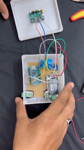 This Light Turns ON Before You Touch the Switch!