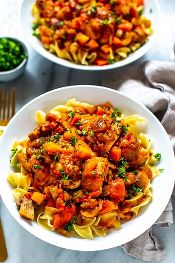 Slow Cooker Chicken Cacciatore - The Girl on Bloor