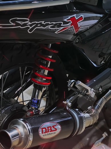 inspirasi C-Series mu bolo.. by @suprabujang07 ••• *Cari helm berkualitas langsung aja ke sini @ajhelm_67 #cseries #motortua #modifikasimotor #fyp #4upage