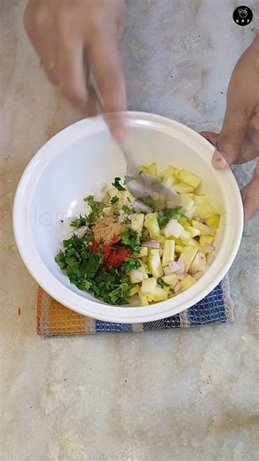 Raw Mango Salad Recipe | Chatpata Mango Salad | Summer Recipe | How To Make Mango Salad At Home |