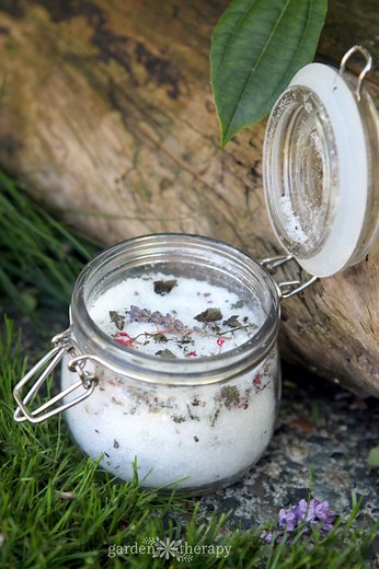 DIY Herbal Foot Soak {With Video!} - Garden Therapy