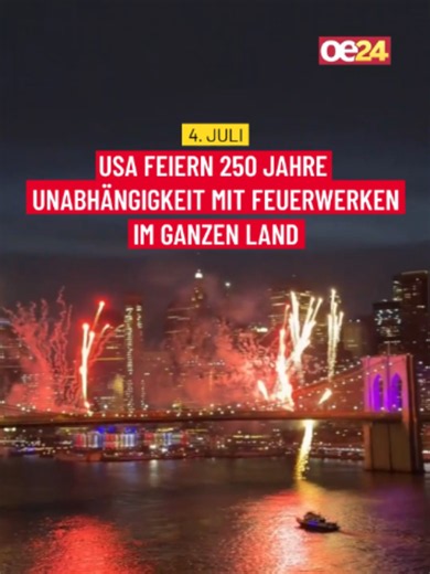 Zum 250. Jubiläum der US-Unabhängigkeit wurde im ganzen Land groß gefeiert – mit Paraden, Familienfesten und spektakulären Feuerwerken. Besonders eindrucksvoll waren die Shows in New York im Brooklyn Bridge Park, in Washington D.C. sowie in Las Vegas.⁠ ⁠ In Washington musste die National Mall zwischenzeitlich wegen eines Gewitters evakuiert werden, auch einzelne Programmpunkte verzögerten sich. Trotz Hitze und Unwetter feierten Millionen Menschen den wichtigsten Feiertag der USA.⁠ ⁠ 👉🏻 Mehr De