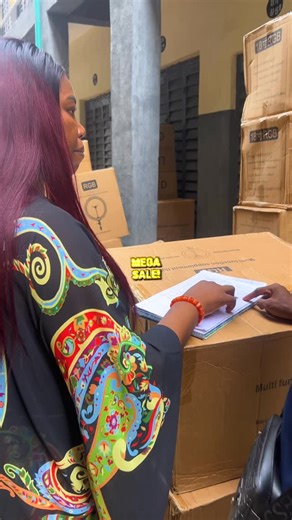 Posh and Perfect Displays on Instagram: "December Offload is LIVE! 🤗 Gadgets are leaving our warehouse FAST — don’t let yours be the one that delays. Shop now and get your order delivered in record time. 👉 Send us a DM to order 👉 Join our WhatsApp group for updates 👉 Follow us for the best gadget deals this season"