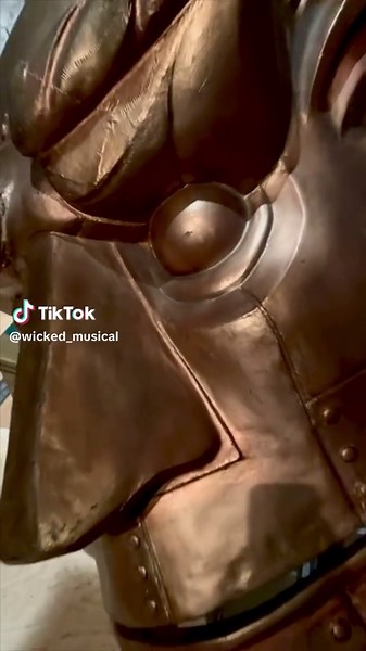 Happy #WorldTheatreDay! Take a look behind the emerald curtain at the Gershwin Theatre. 💚 #WICKED #Broadway