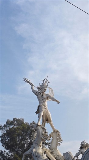 Uᴛᴋᴀʀsʜ ɴᴀɢᴀʀ on Instagram: "KOTA 🕸️🗣️ #kota #edits #reel #aesthetic #sunflower"