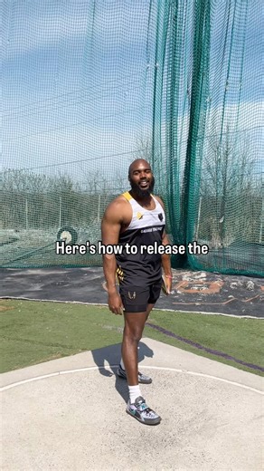 Throws University on Instagram: "The discus release doesn’t have to be complicated! Uses these tips to develop your release!!! If you’re looking for FIXES to common technical ERRORS, pick up our book Cues and Corrections at throwsuniversity.com #THROWSUNIVERSITY #GARAGESTRENGTH #FIREMEUP #SHOTPUT #DISCUS #DISCUSTHROW #HAMMER #HAMMERTHROW #JAVELIN #JAVELINTHROW #THROW #THROWERS #TRAINING #TRAININGTIPS #TIPS #SPORT #SPORTSSPECIFIC #SPECIFICITY #DRILLS #SPORTDRILL #TRACKANDFIELD #NCAA #TRACKANDFIEL