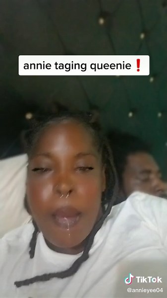 Annieyee04 and Queenie: A Heartwarming Story of Mother and Daughter