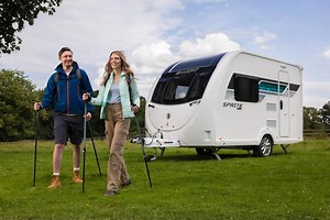 Swift Sprite Compact: Camper für Paare mit preisgekröntem Design