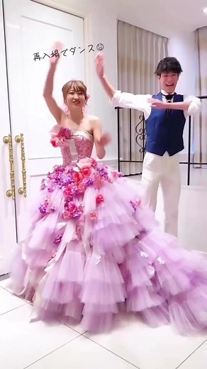 ふわっふわなピンクドレスでのウェディングダンス演出